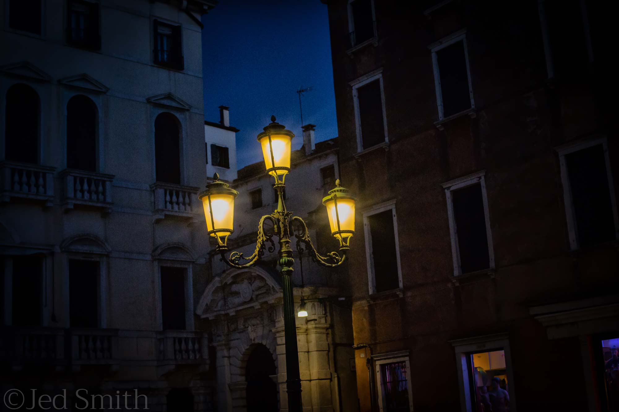 Venice Street Lamp - Jed Smith - jedsmithart
